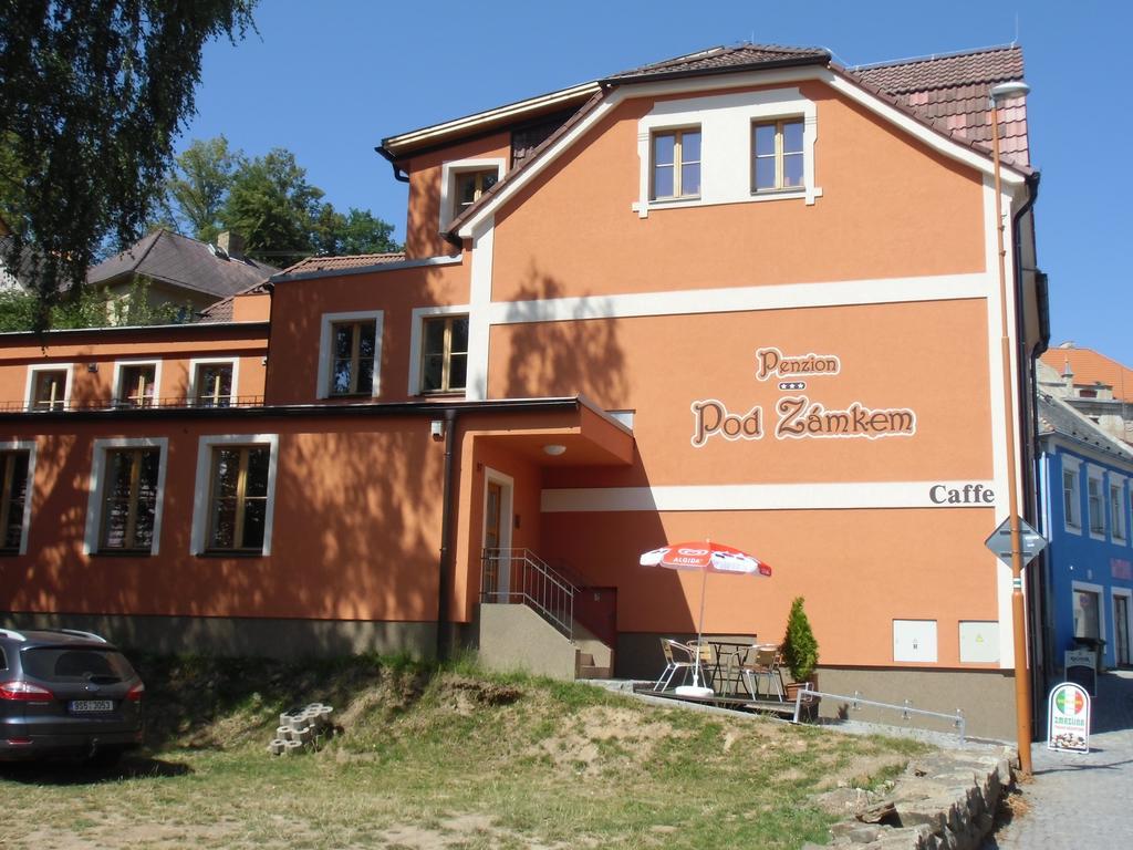 Hotel Penzion Pod Zámkem Zruc nad Sazavou Exterior foto