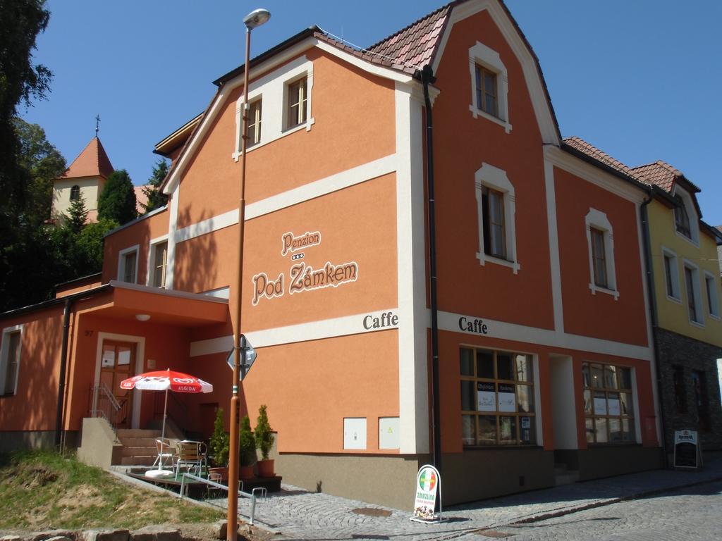 Hotel Penzion Pod Zámkem Zruc nad Sazavou Exterior foto